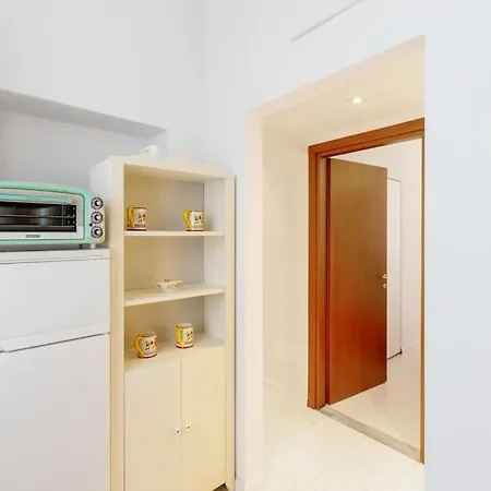 Apartment Splendido 2 2 Bagni In Porta Venezia Milan